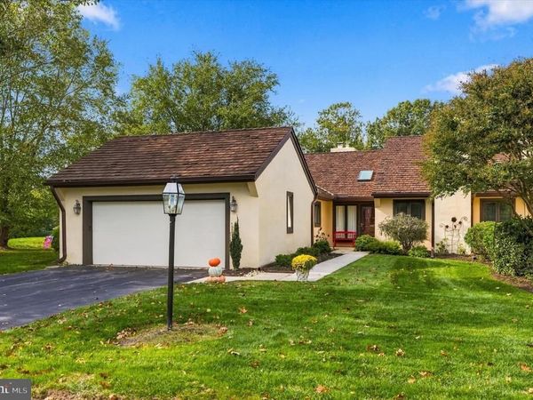 17 SPRINGHOUSE LANE, BLUE BELL, PA 19422