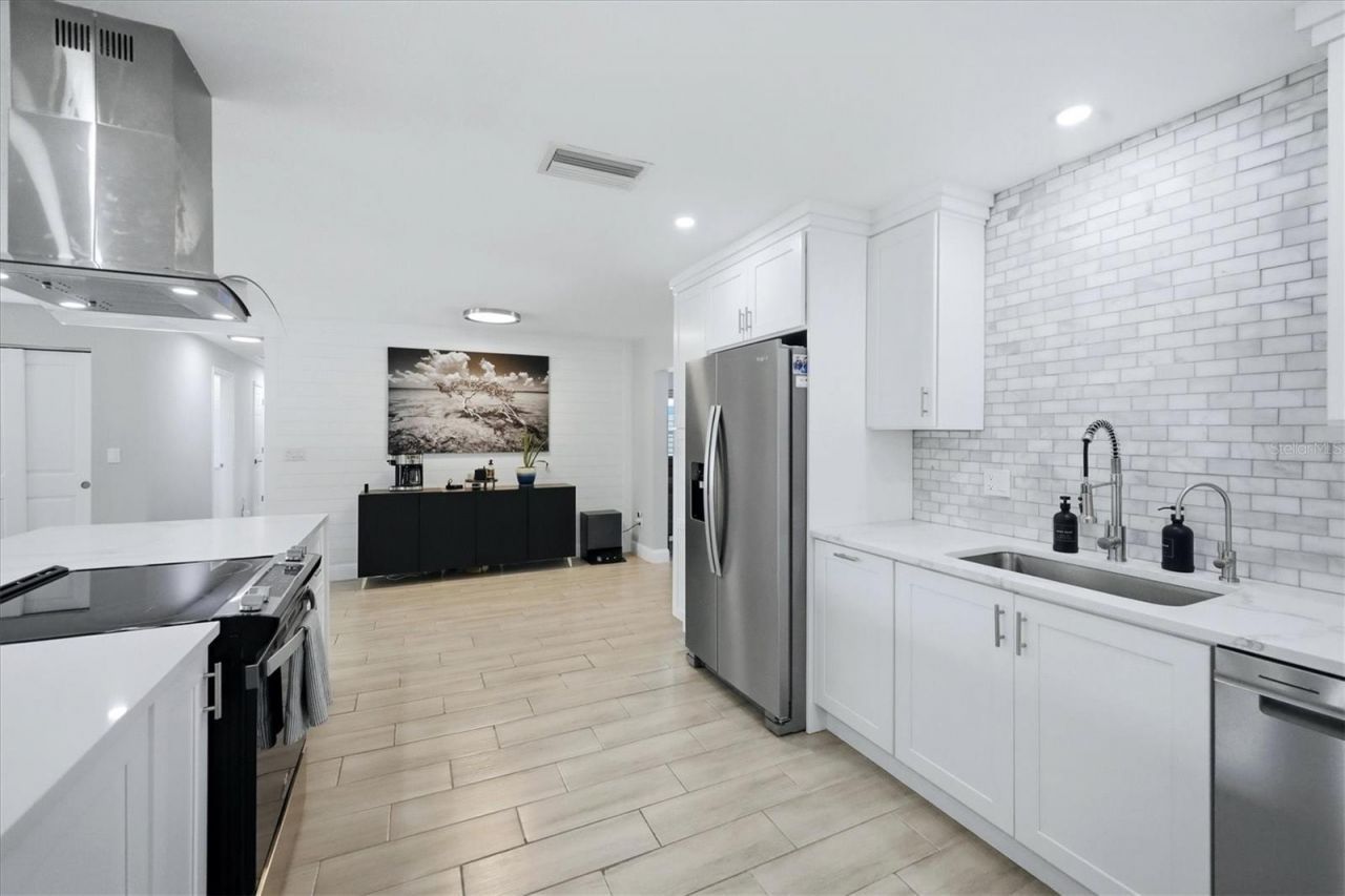 5605 Sawgrass Road, Sarasota, FL 34232 Photo