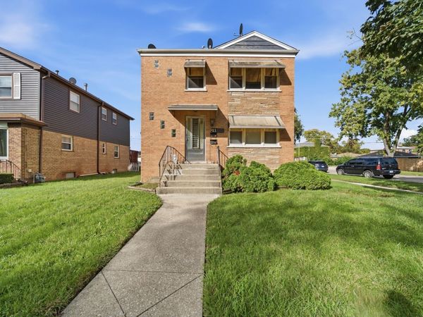 1100 Linden Avenue , Bellwood, IL 60104
