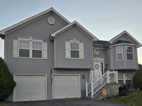 2471 ORION DRIVE DRIVE, CHAMBERSBURG, PA 17202