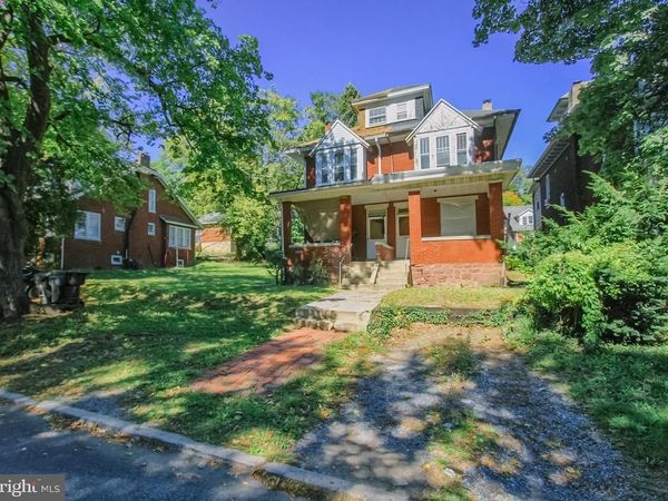 2058 WHITEHALL STREET, HARRISBURG, PA 17103