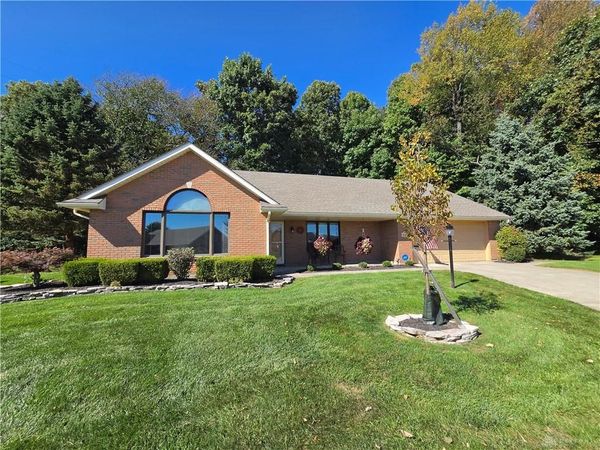 5635 Calais Drive, Springfield, OH 45503