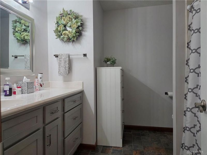 5635 Calais Drive, Springfield, OH 45503 Photo 10