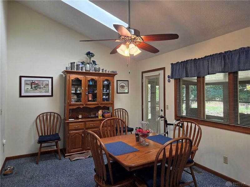 5635 Calais Drive, Springfield, OH 45503 Photo 5