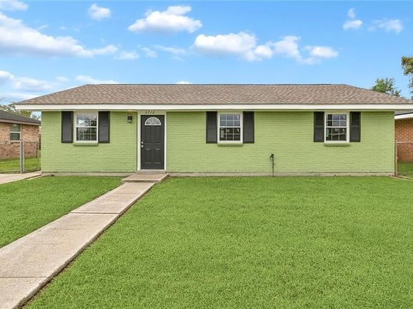 2712 GUERRA Drive, Violet, LA 70092