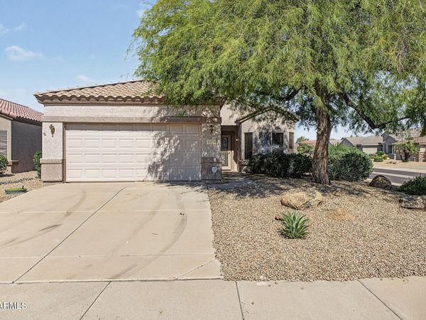 15726 W ARROWHEAD Drive, Surprise, AZ 85374