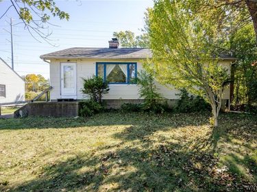 5261 Southcrest Avenue, Hamburg, NY 14075