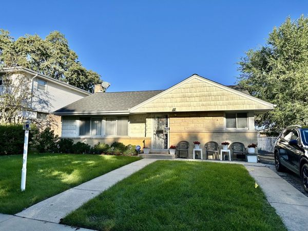 8729 N Oriole Avenue , Niles, IL 60714