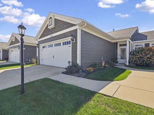 3013 E Stillwater Landing , Unit 3013, Urbana, IL 61802