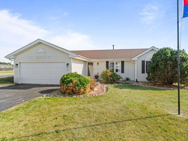 627 Cranbrook , Mount Morris, IL 61054