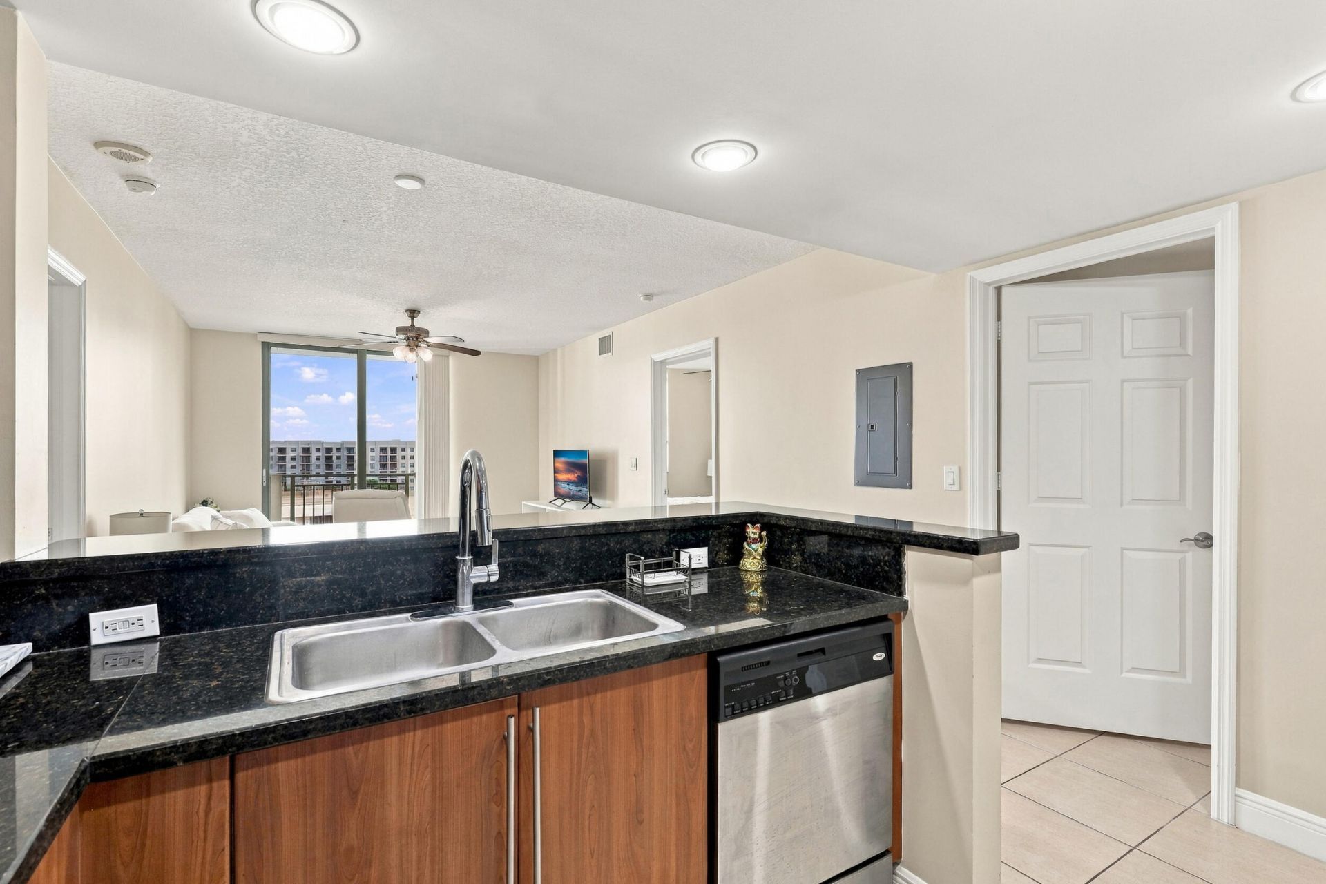610 Clematis Street, Unit 706, West Palm Beach, FL 33401 Photo