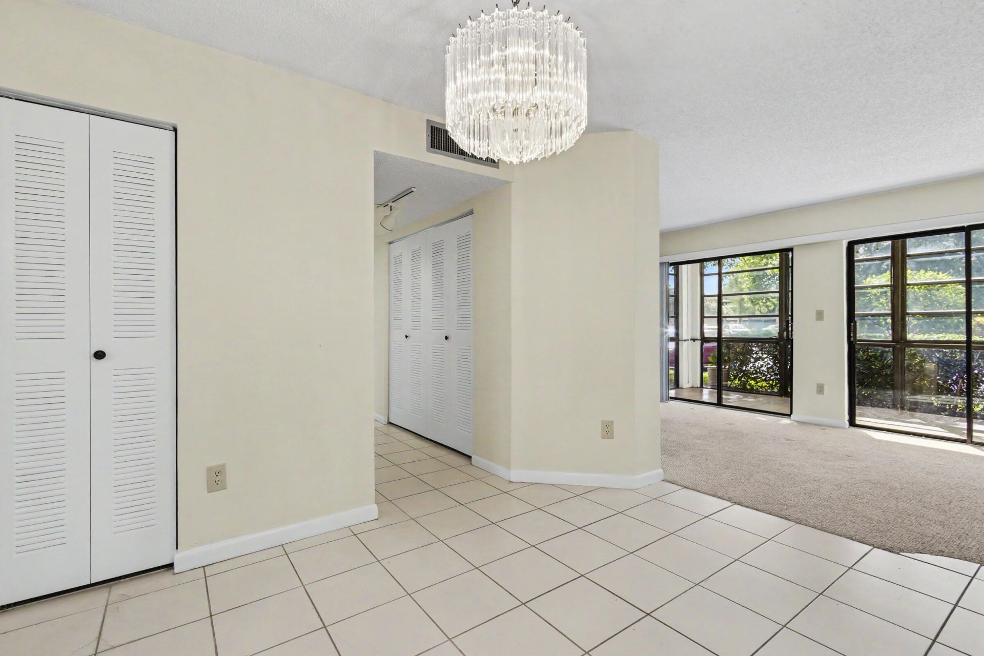 9584 N Belfort Circle, Unit 112, Tamarac, FL 33321 Photo