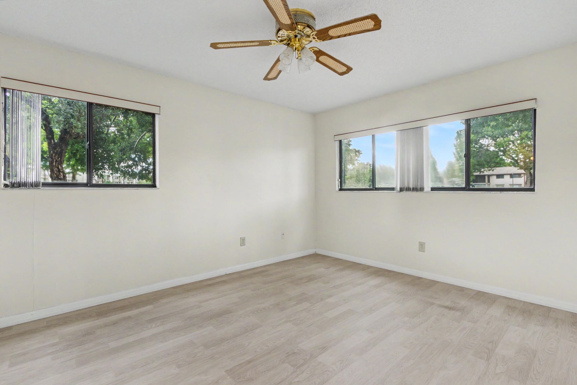 9584 N Belfort Circle, Unit 112, Tamarac, FL 33321 Photo