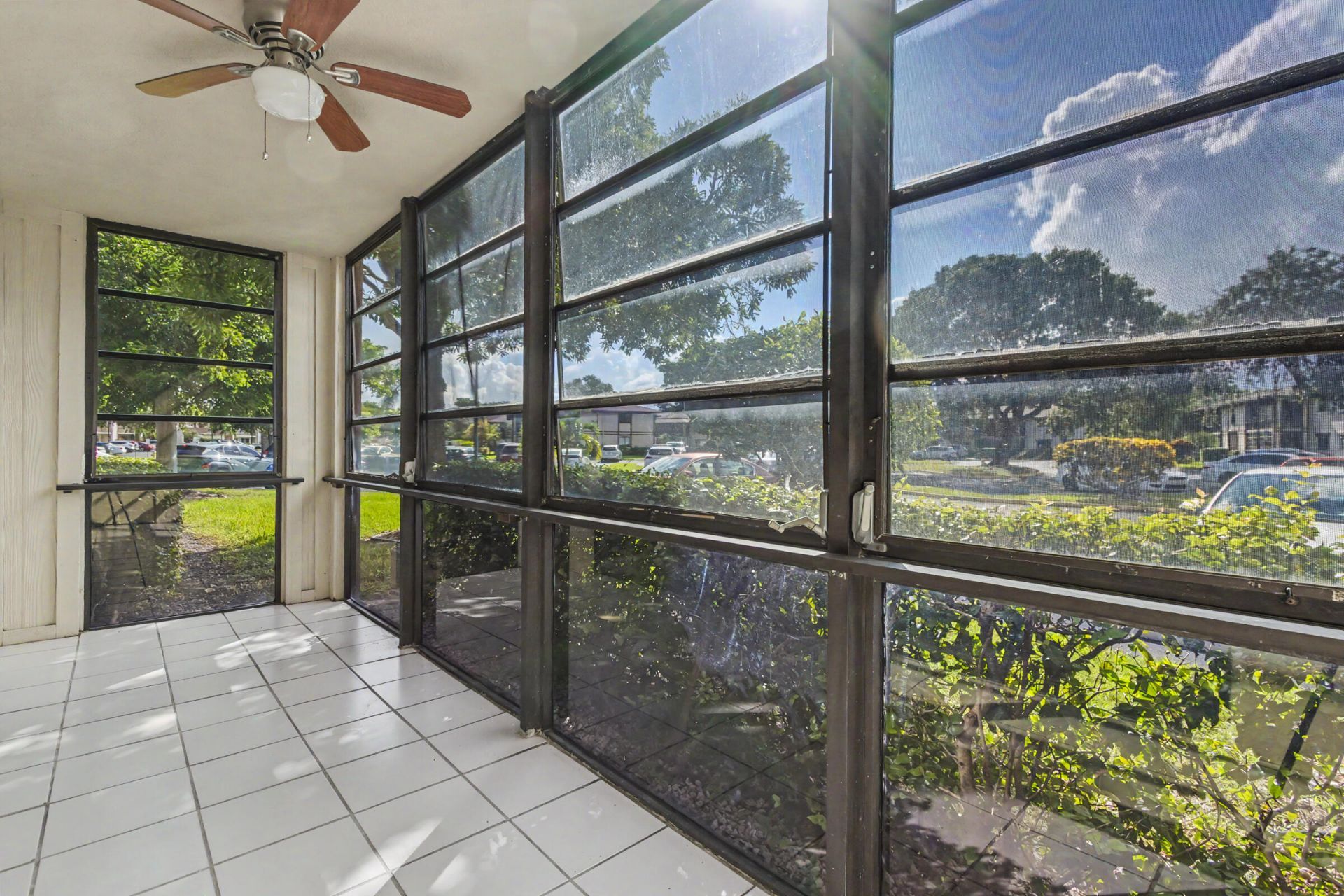 9584 N Belfort Circle, Unit 112, Tamarac, FL 33321 Photo