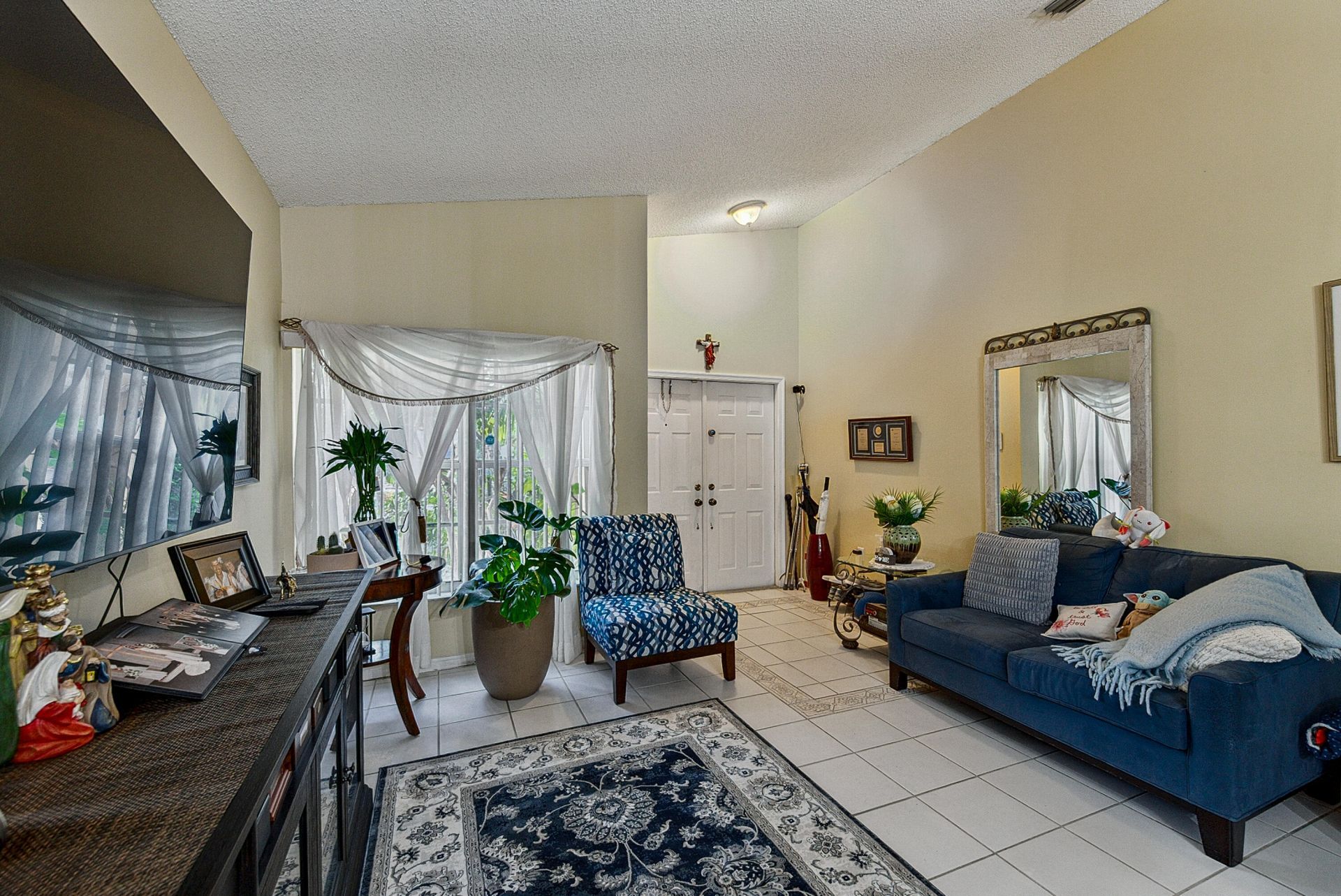 20310 SW 3rd Street, Pembroke Pines, FL 33029 Photo