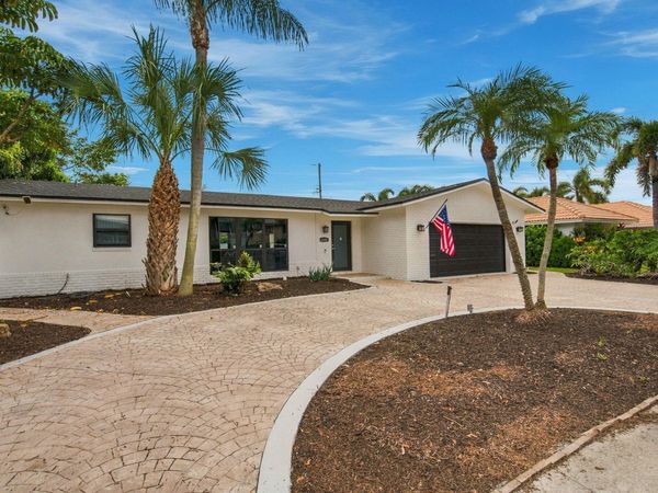 2102 NE 68TH Street, Fort Lauderdale, FL 33308