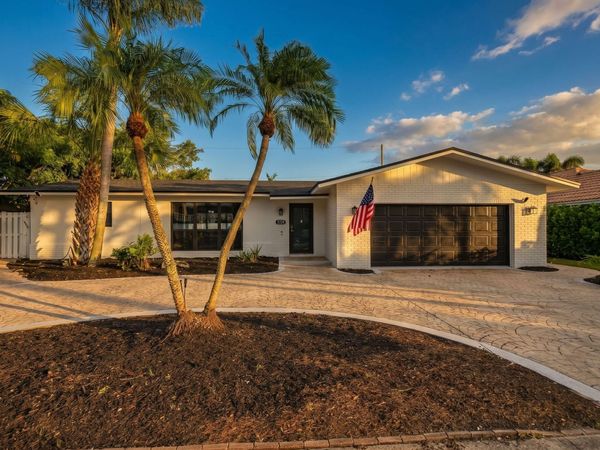 2102 NE 68TH Street, Fort Lauderdale, FL 33308