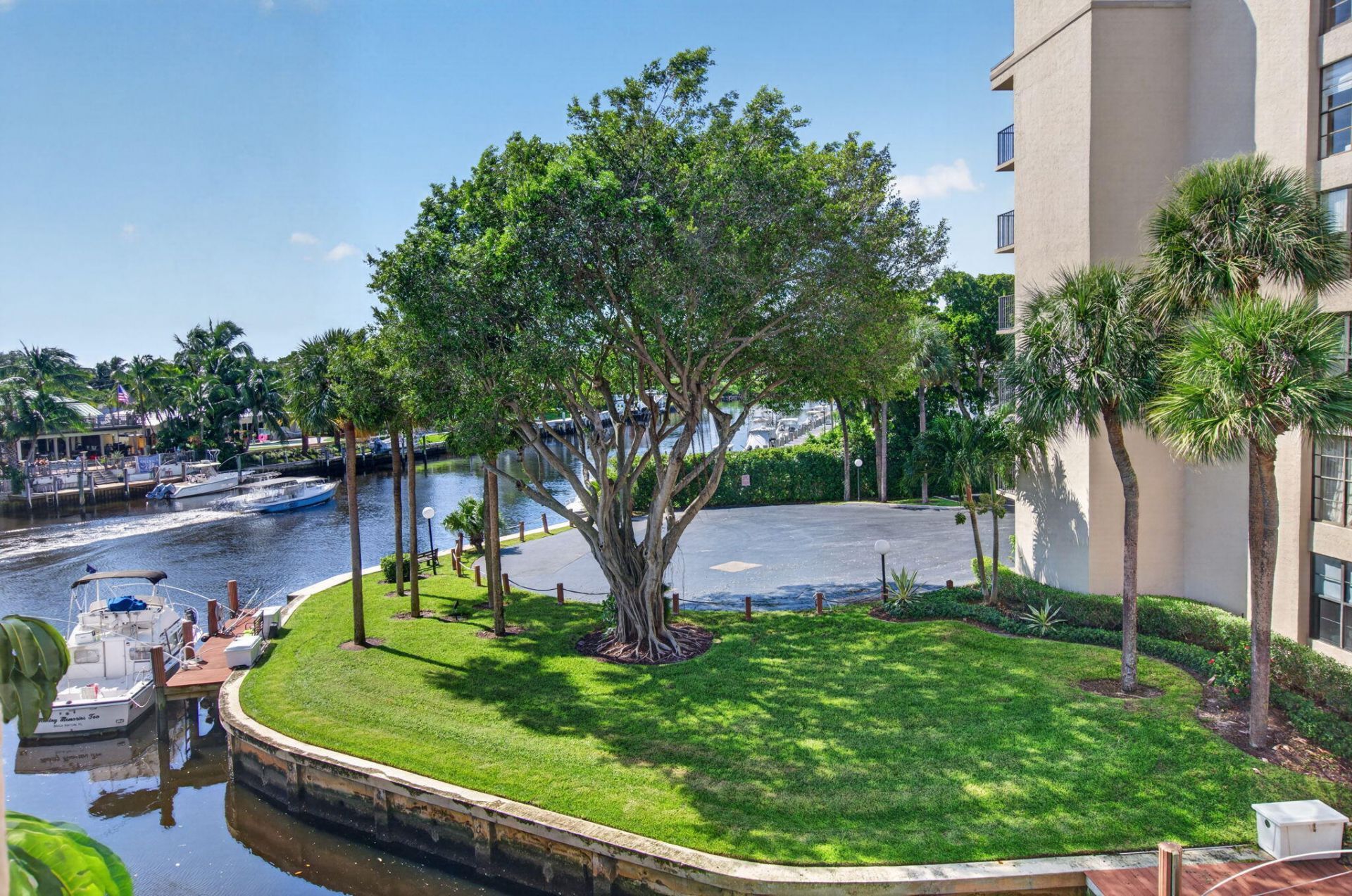 20 Royal Palm Way, Unit 301, Boca Raton, FL 33432 Photo