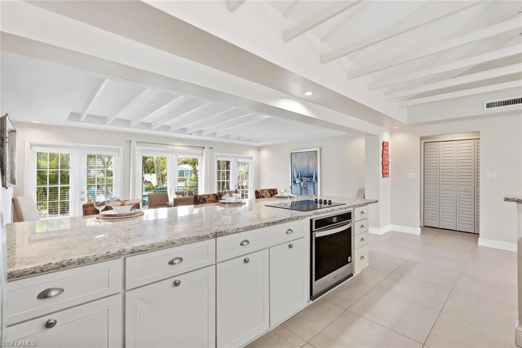 3350 Bayshore Dr , Unit 9, Naples, FL 34112 Photo