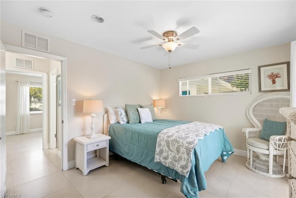 3350 Bayshore Dr , Unit 9, Naples, FL 34112 Photo