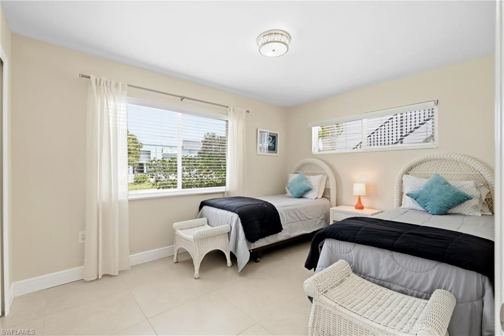 3350 Bayshore Dr , Unit 9, Naples, FL 34112 Photo