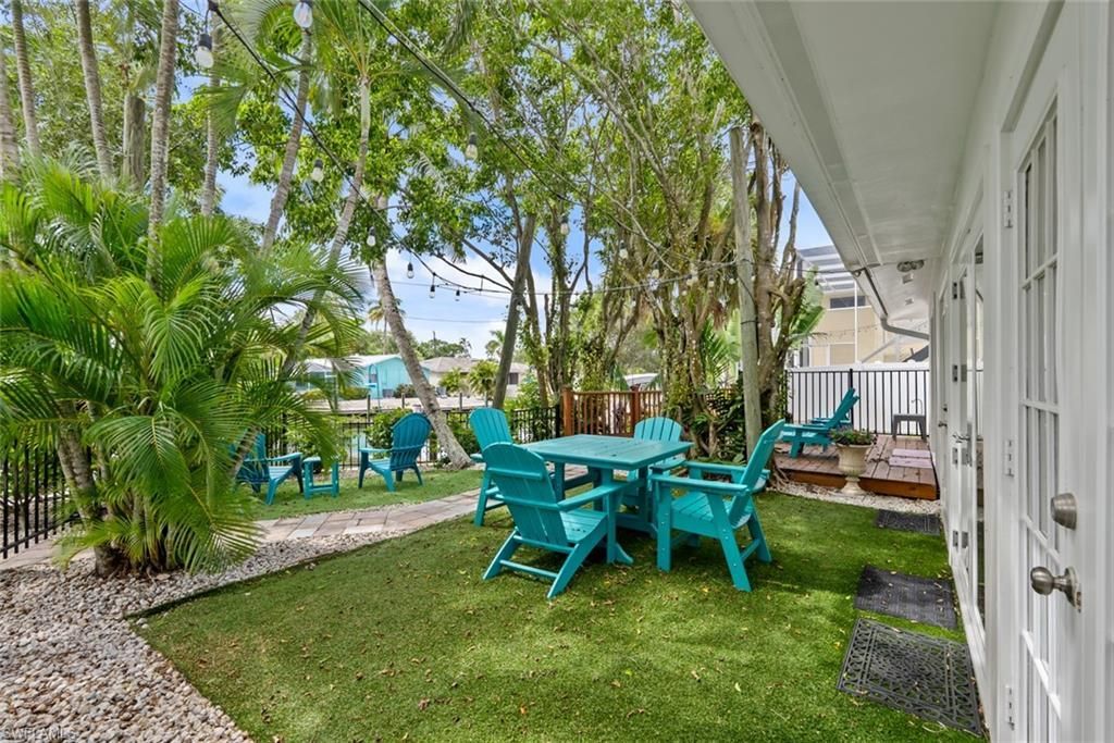 3350 Bayshore Dr , Unit 9, Naples, FL 34112 Photo