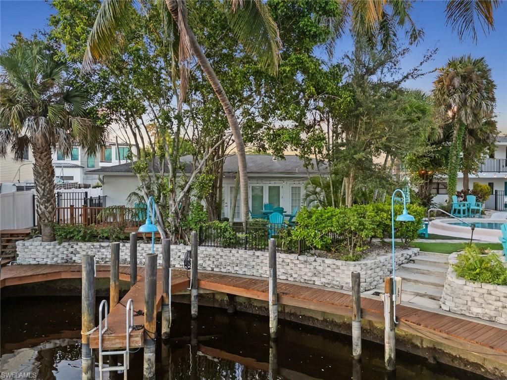 3350 Bayshore Dr , Unit 9, Naples, FL 34112 Photo