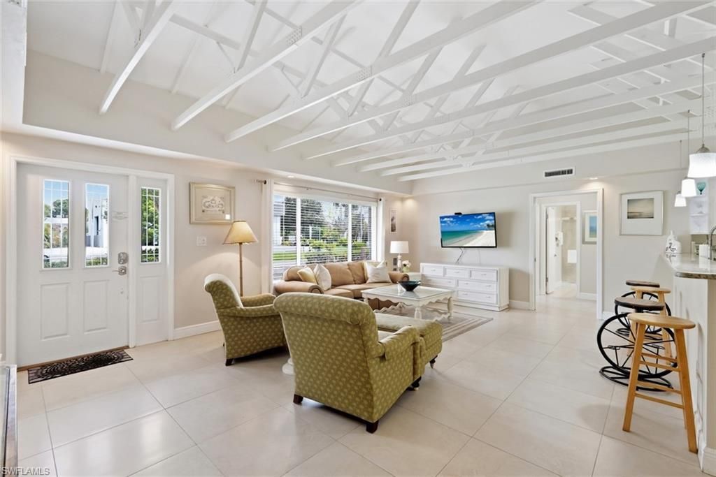 3350 Bayshore Dr , Unit 9, Naples, FL 34112 Photo