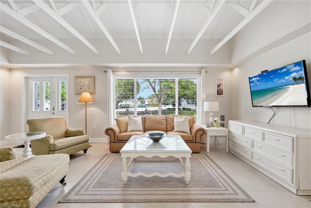 3350 Bayshore Dr , Unit 9, Naples, FL 34112 Photo