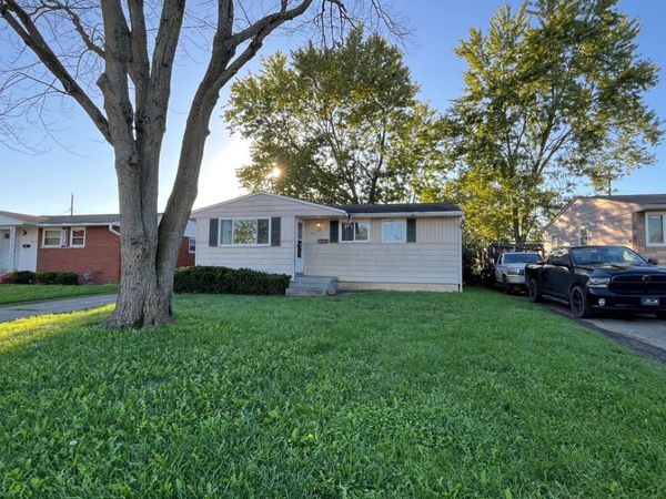 711 Holly Hill Drive , Columbus, OH 43228