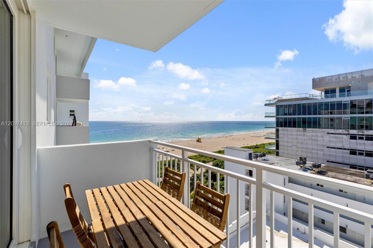 345 Ocean Dr, Unit 1012, Miami Beach, FL 33139 Main Photo