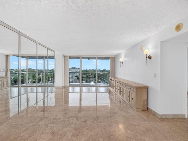 2655 Collins Ave, Unit 702, Miami Beach, FL 33140