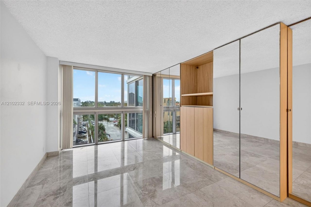 2655 Collins Ave, Unit 702, Miami Beach, FL 33140 Photo