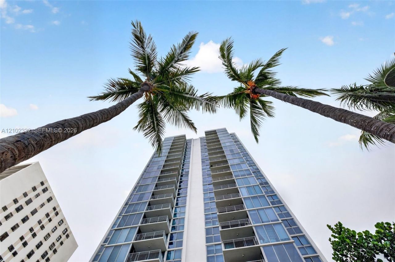 2655 Collins Ave, Unit 702, Miami Beach, FL 33140 Photo
