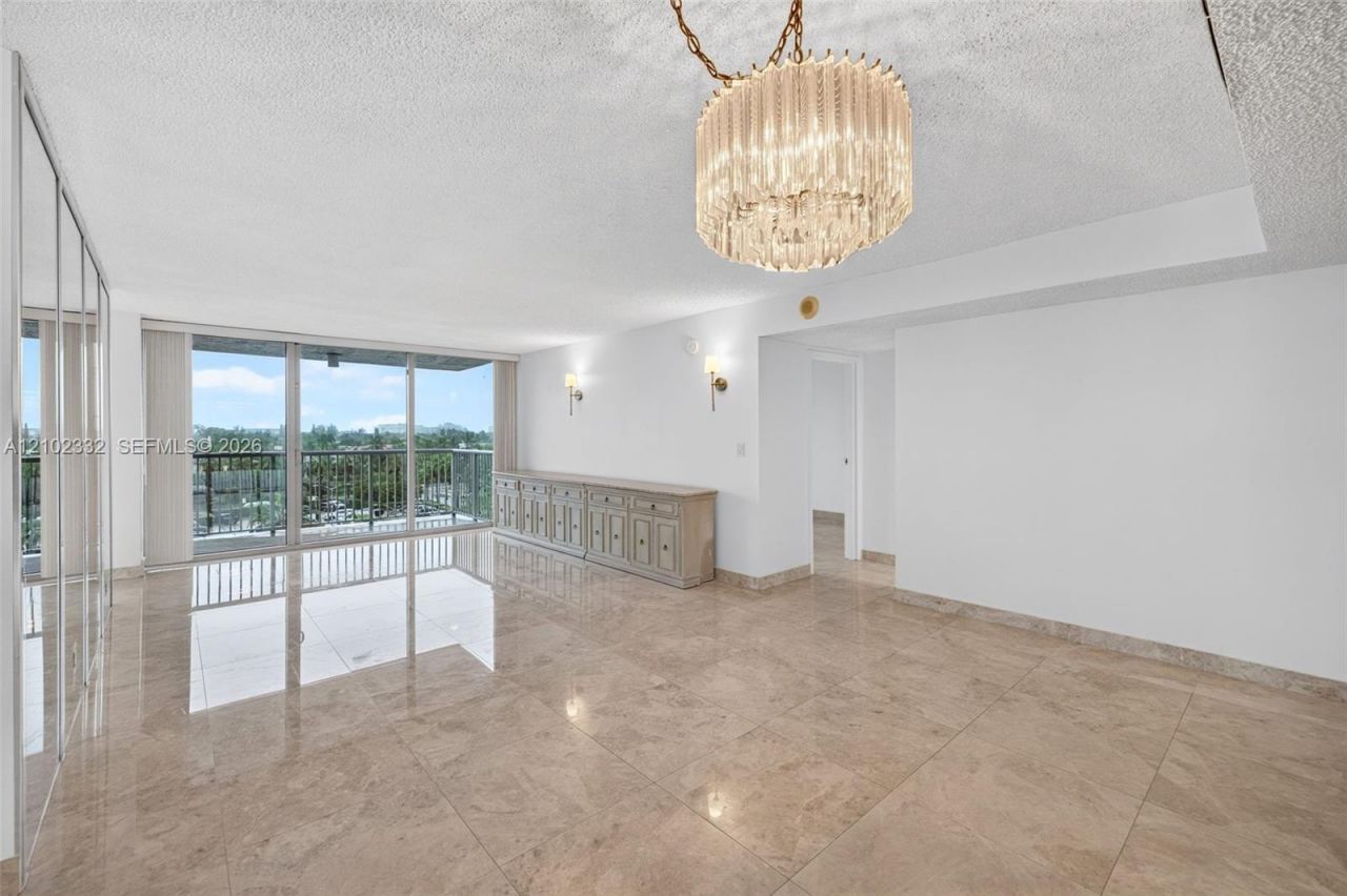 2655 Collins Ave, Unit 702, Miami Beach, FL 33140 Photo