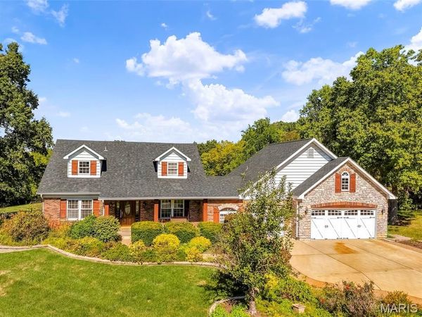 3029 Rockwood Trail, St Charles, MO 63303