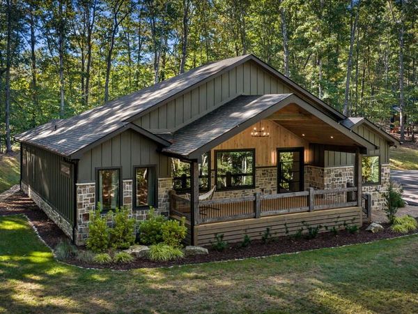88 Cascading Brook Lane, Blue Ridge, GA 30513