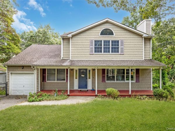 12 Garden Road , Rocky Point, NY 11778