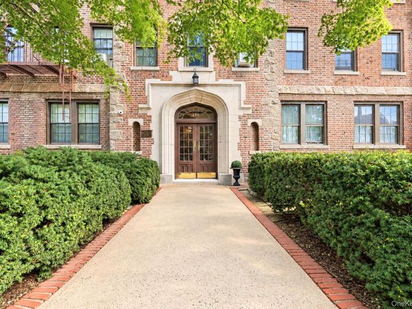 100 Parkway Road, Unit 4C, Bronxville, NY 10708