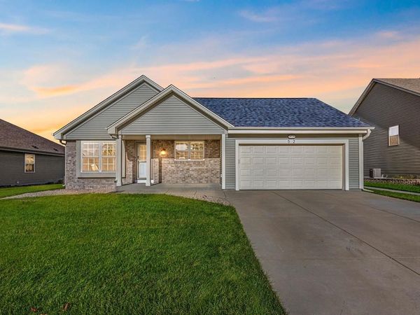 52 RUSHMORE LANE, Hartford, WI 53027