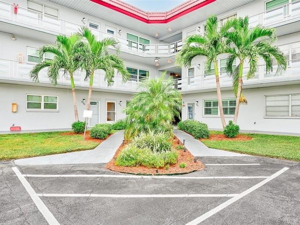 5660 80TH ST N, Unit C305, ST PETERSBURG, FL 33709