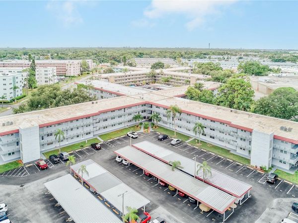 5660 80TH ST N, Unit C305, ST PETERSBURG, FL 33709