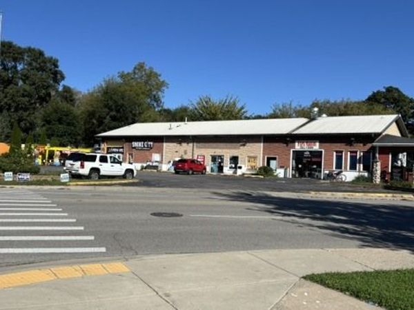 622-628 Grand Avenue , Waukegan, IL 60085