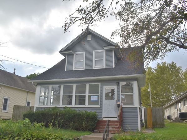 1841 2nd Street, Moline, IL 61265