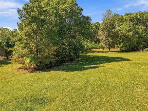 11077 Old Hotwater Road, Soddy Daisy, TN 37379