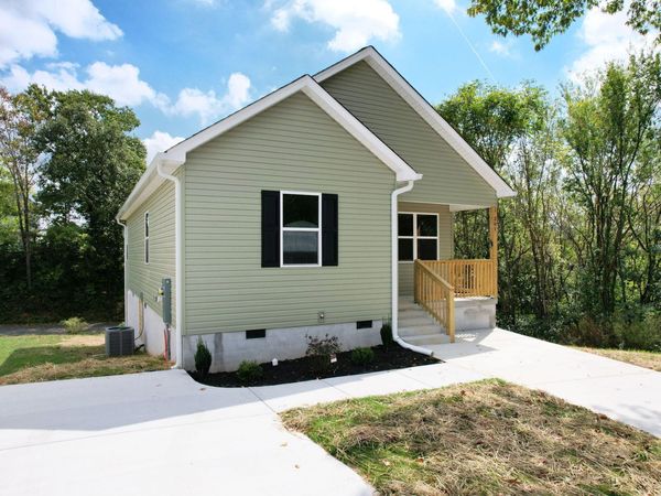 301 High Street, Cleveland, TN 37311