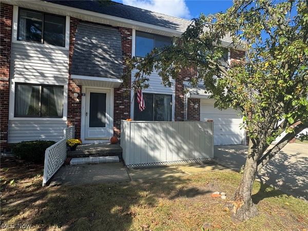 5484 Wildwood Court , Unit B, Willoughby, OH 44094