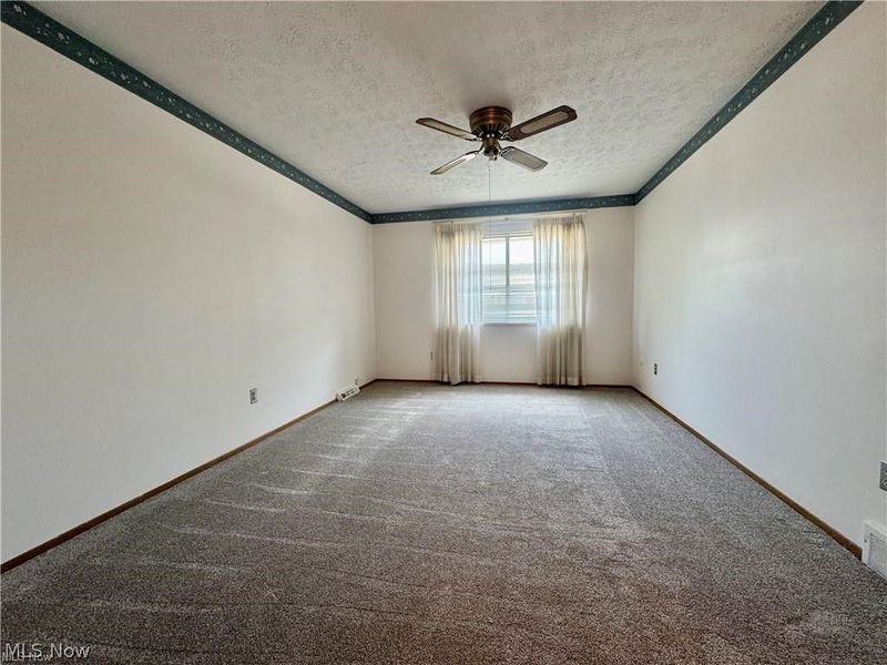 5484 Wildwood Court, Unit B, Willoughby, OH 44094 Photo 13