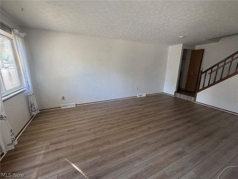 5484 Wildwood Court, Unit B, Willoughby, OH 44094 Photo 4