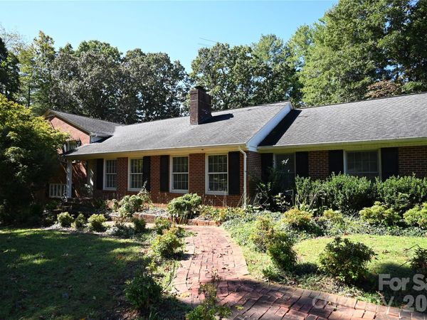 1308 Laurel Street NE, Valdese, NC 28690